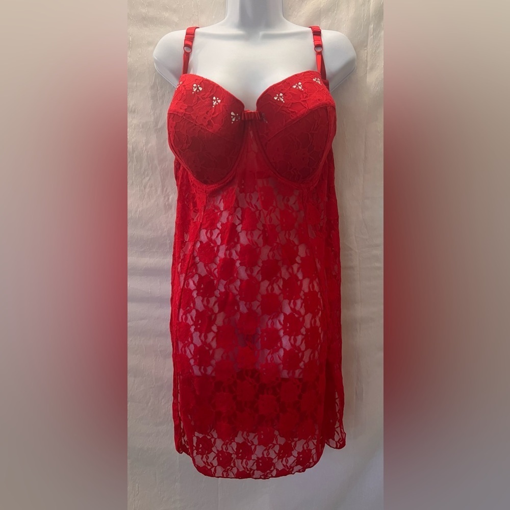 Smart & Sexy Sleepwear Size 44D‎ Red Lace Chemise